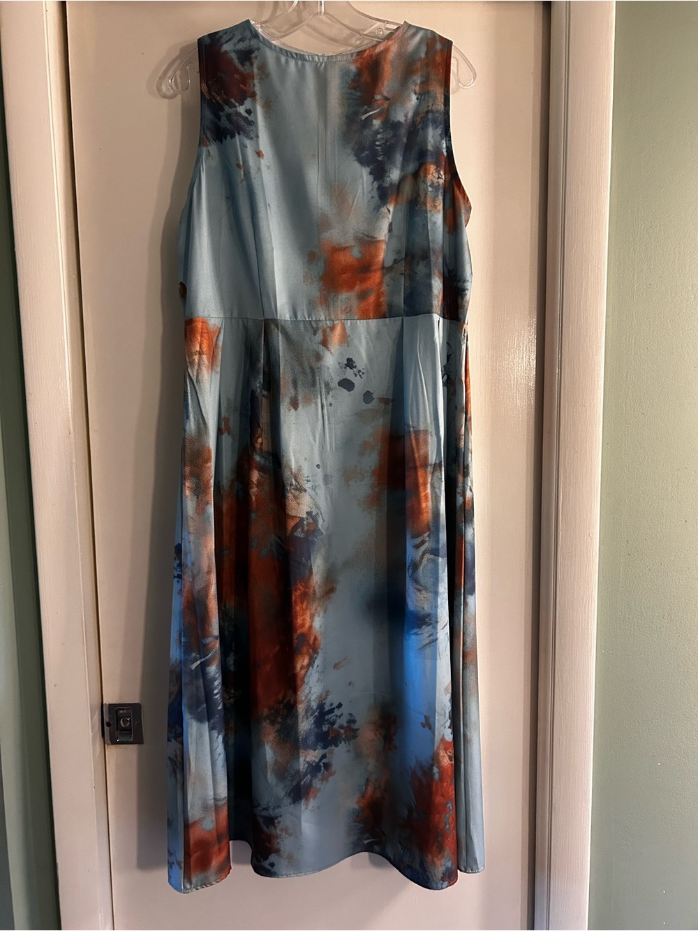 Sleeveless Watercolor Print Midi Dress in Light Blue and Rust